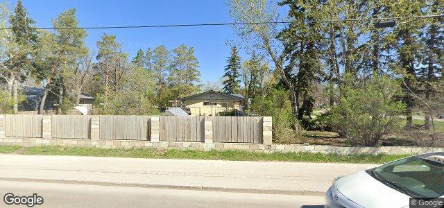 5615 Roblin Boulevard（加拿大曼尼托巴省溫尼伯市）房屋照片