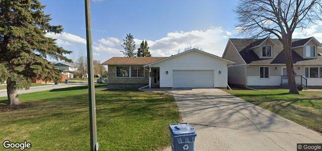 Larawan ng 219 Edgemont Drive sa Winnipeg, Manitoba
