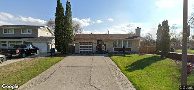Larawan ng 235 Edgemont Drive sa Winnipeg, Manitoba