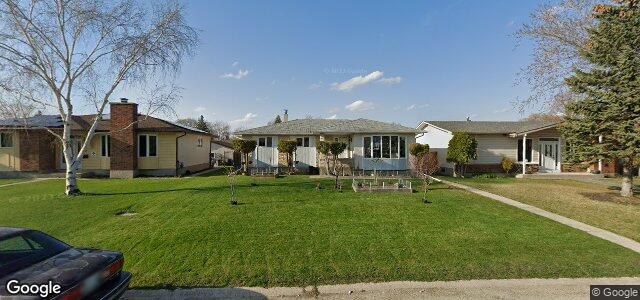 27 Queensway Crescent（加拿大曼尼托巴省溫尼伯市）房屋照片