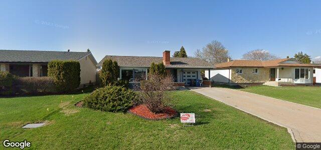 Photo of 63 Edgemont Drive in Winnipeg, Manitoba