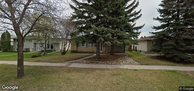 Photo of 899 Beaverhill Boulevard in Winnipeg, Manitoba