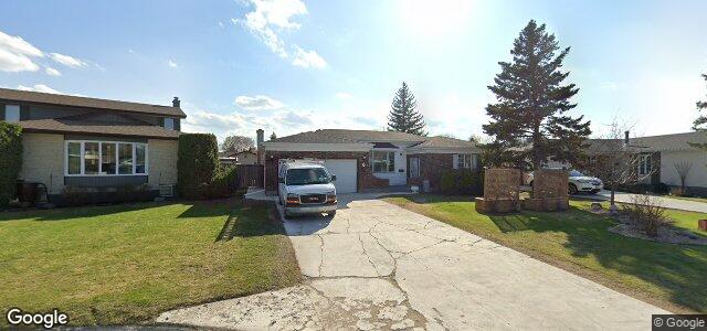 Photo of 9 Kenton Cove in Winnipeg, Manitoba