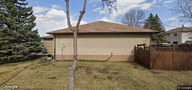 30 Royal Park Crescent（加拿大曼尼托巴省溫尼伯市）房屋照片