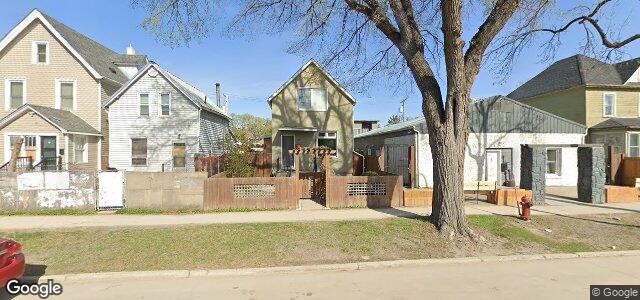 Photo of 445 Sherbrook Street in Winnipeg, Manitoba