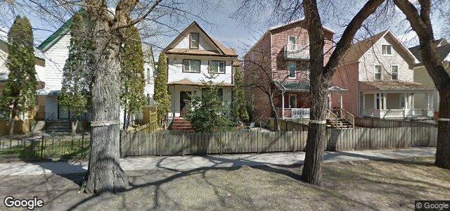 Photo of 453 Spence Street in Winnipeg, Manitoba