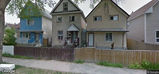Photo of 493 Langside Street in Winnipeg, Manitoba