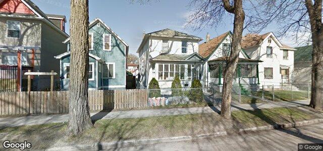 672 Langside Street（加拿大曼尼托巴省溫尼伯市）房屋照片