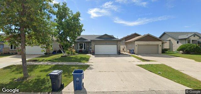 135 Alberhill Crescent（加拿大曼尼托巴省溫尼伯市）房屋照片