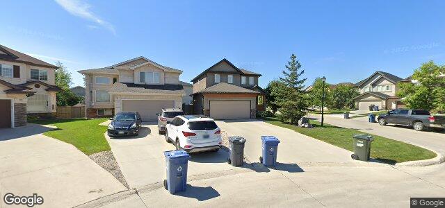 Photo of 2 Shadow Hills Cove in Winnipeg, Manitoba