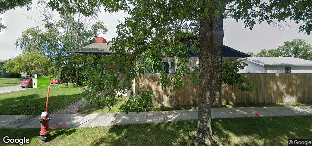 Photo of 2 Wynyard Bay in Winnipeg, Manitoba