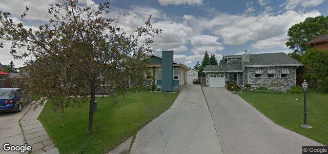 32 Harold Piercy Place（加拿大曼尼托巴省溫尼伯市）房屋照片