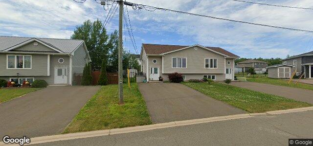 Larawan ng 11 Tanya Crescent sa Winnipeg, Manitoba