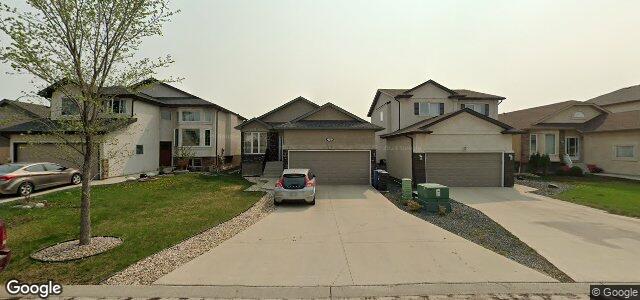 Photo of 73 Shady Shores Drive W in Winnipeg, Manitoba