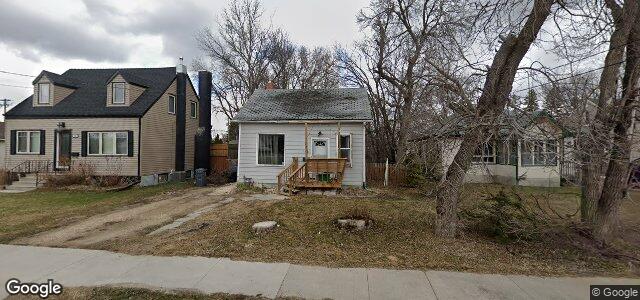 Photo of 105 Berrydale Avenue in Winnipeg, Manitoba
