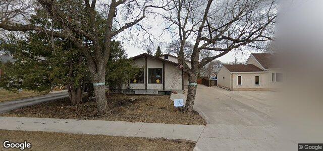 135 Berrydale Avenue（加拿大曼尼托巴省溫尼伯市）房屋照片