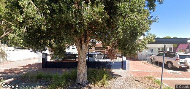 Photo of 2 Ashton Avenue in Winnipeg, Manitoba