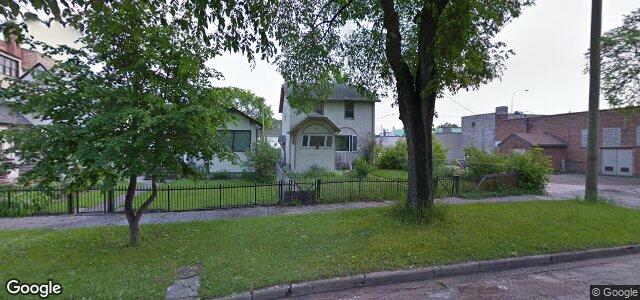 221 Machray Avenue（加拿大曼尼托巴省溫尼伯市）房屋照片