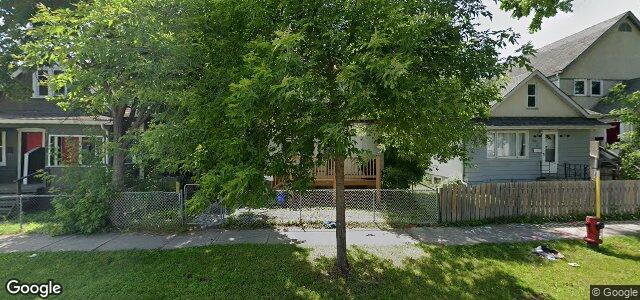 502 Boyd Avenue（加拿大曼尼托巴省溫尼伯市）房屋照片