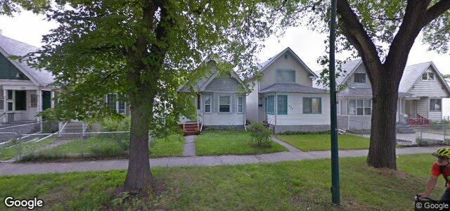 Larawan ng 459 Home Street sa Winnipeg, Manitoba