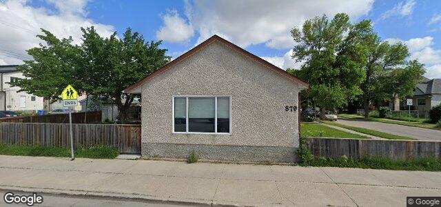 879 St Matthews Avenue（加拿大曼尼托巴省溫尼伯市）房屋照片