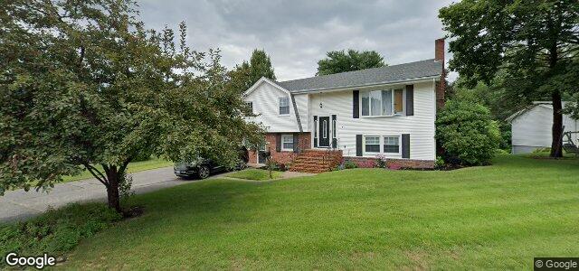 Photo of 10 Campeau Street in Winnipeg, Manitoba
