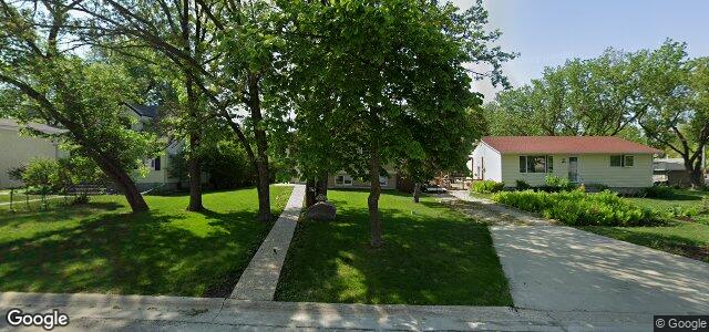 Photo of 876 Du Couvent Avenue in Winnipeg, Manitoba