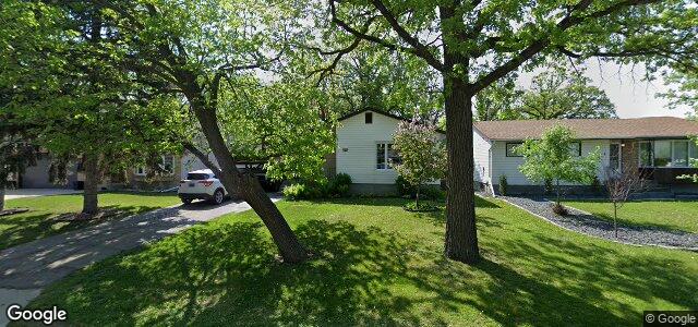 Photo of 892 Lemay Avenue in Winnipeg, Manitoba