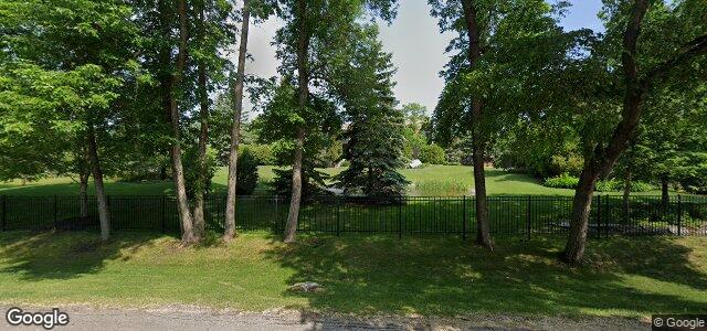 303 Christie Road（加拿大曼尼托巴省溫尼伯市）房屋照片