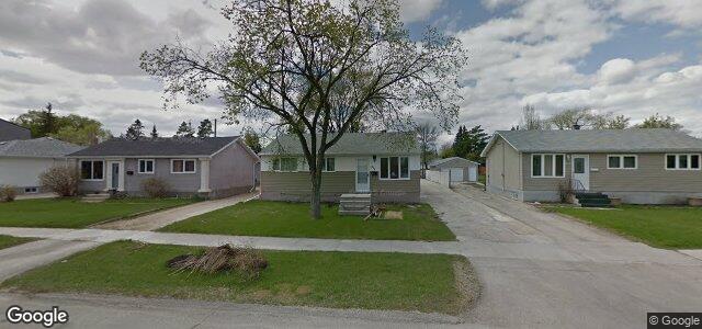 Photo of 814 Vimy Road in Winnipeg, Manitoba