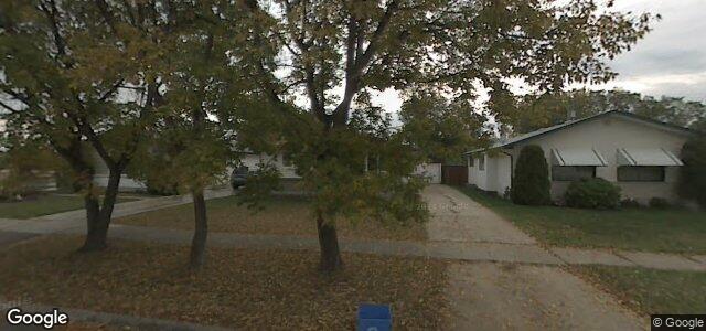 915 Vimy Road（加拿大曼尼托巴省溫尼伯市）房屋照片