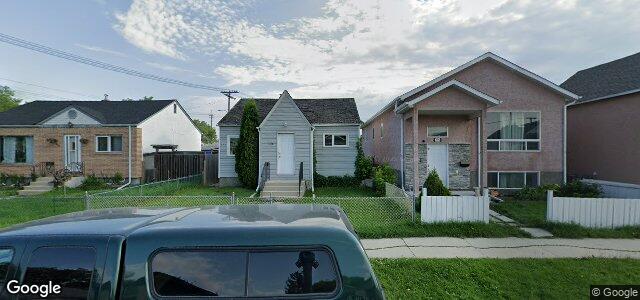 Photo of 511 Castle Avenue in Winnipeg, Manitoba