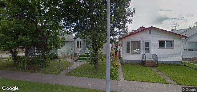 Photo of 606 Castle Avenue in Winnipeg, Manitoba