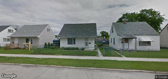 Photo of 629 Harbison Avenue E in Winnipeg, Manitoba