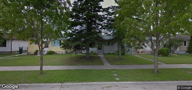 674 Sandhurst Avenue（加拿大曼尼托巴省溫尼伯市）房屋照片