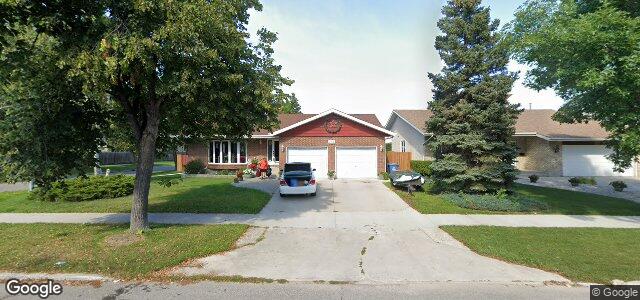 131 Ambassador Row（加拿大曼尼托巴省溫尼伯市）房屋照片