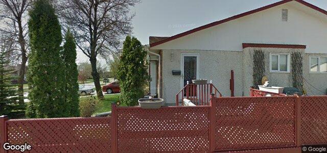 34 Woodlark Place（加拿大曼尼托巴省溫尼伯市）房屋照片