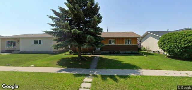 828 Templeton Avenue（加拿大曼尼托巴省溫尼伯市）房屋照片