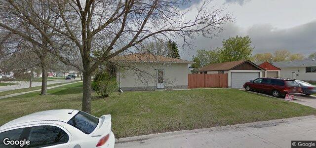 106 Madrigal Close（加拿大曼尼托巴省溫尼伯市）房屋照片