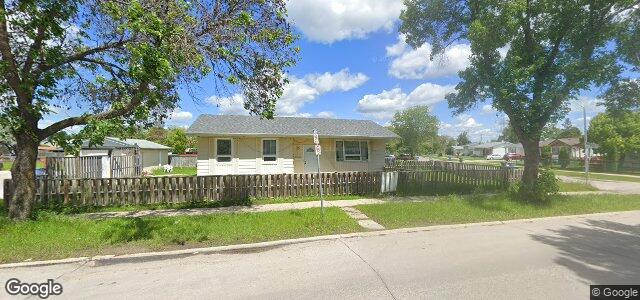 121 Mapleglen Drive（加拿大曼尼托巴省溫尼伯市）房屋照片