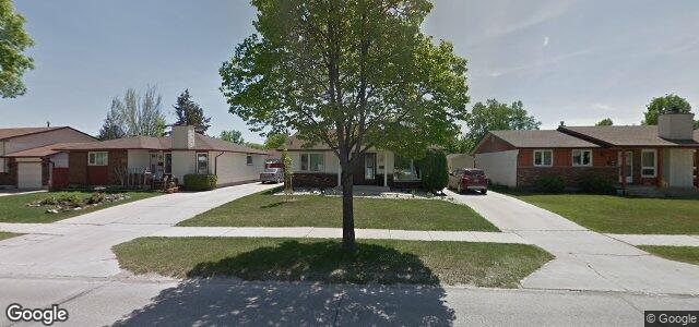 Photo of 136 Mapleton Drive in Winnipeg, Manitoba