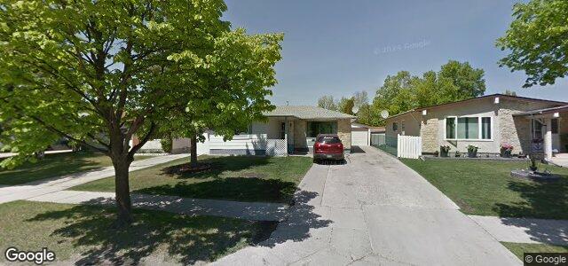 Photo of 147 Mapleton Drive in Winnipeg, Manitoba