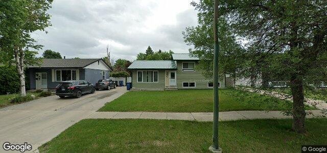 30 Magenta Crescent（加拿大曼尼托巴省溫尼伯市）房屋照片