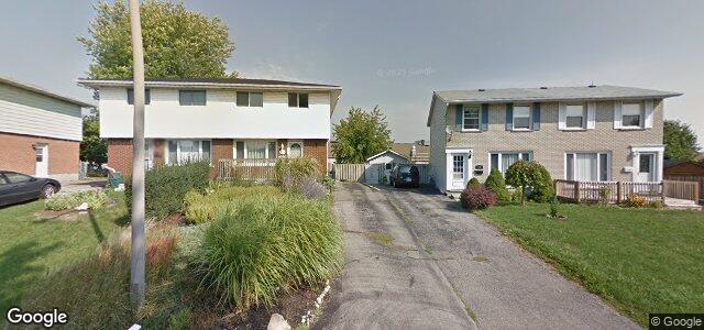 31 Roberts Crescent（加拿大曼尼托巴省溫尼伯市）房屋照片