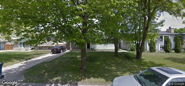 33 Prince Philip Crescent（加拿大曼尼托巴省溫尼伯市）房屋照片