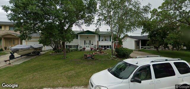 35 Magenta Crescent（加拿大曼尼托巴省溫尼伯市）房屋照片