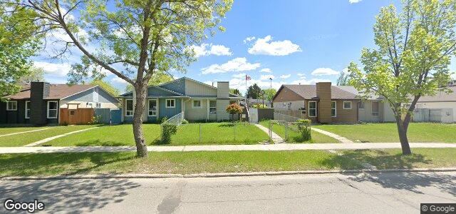 Photo of 353 Mandalay Drive in Winnipeg, Manitoba
