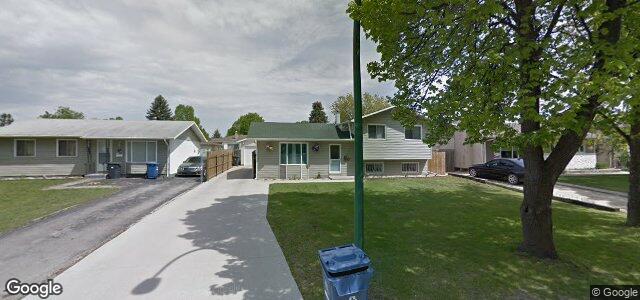 Photo of 37 Prince Philip Crescent in Winnipeg, Manitoba