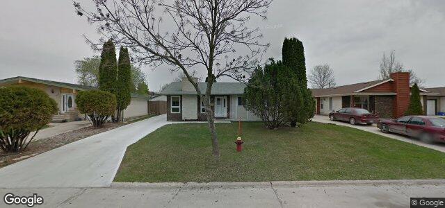 Photo of 61 Piney Crescent in Winnipeg, Manitoba