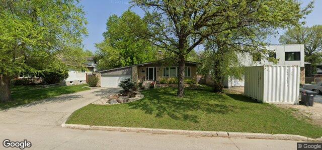 27 Folkestone Boulevard（加拿大曼尼托巴省温尼伯市）房屋照片